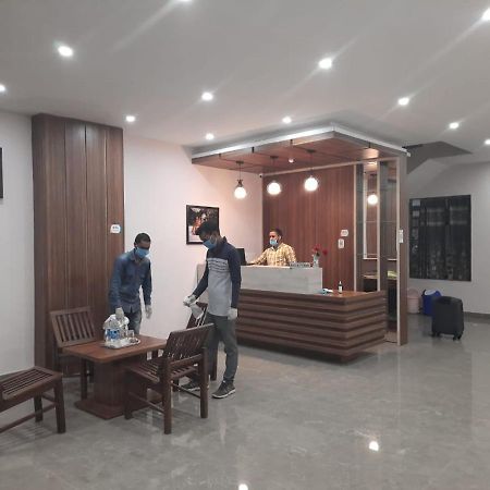 Hotel Katra Grand Εξωτερικό φωτογραφία