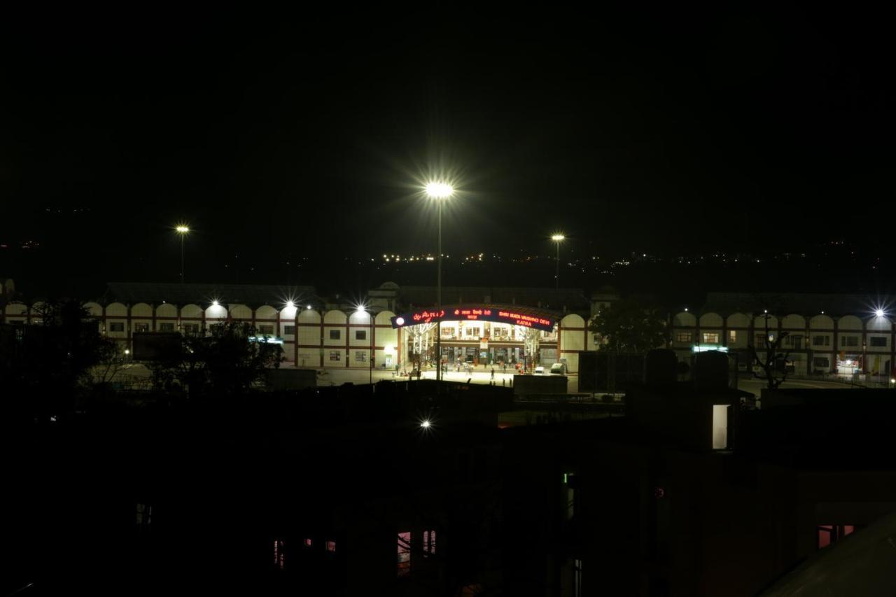 Hotel Katra Grand Εξωτερικό φωτογραφία