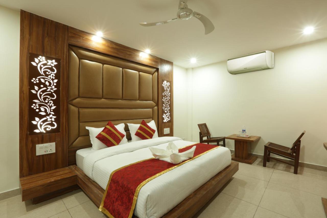 Hotel Katra Grand Εξωτερικό φωτογραφία