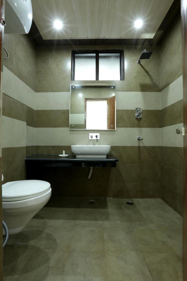 Hotel Katra Grand Εξωτερικό φωτογραφία