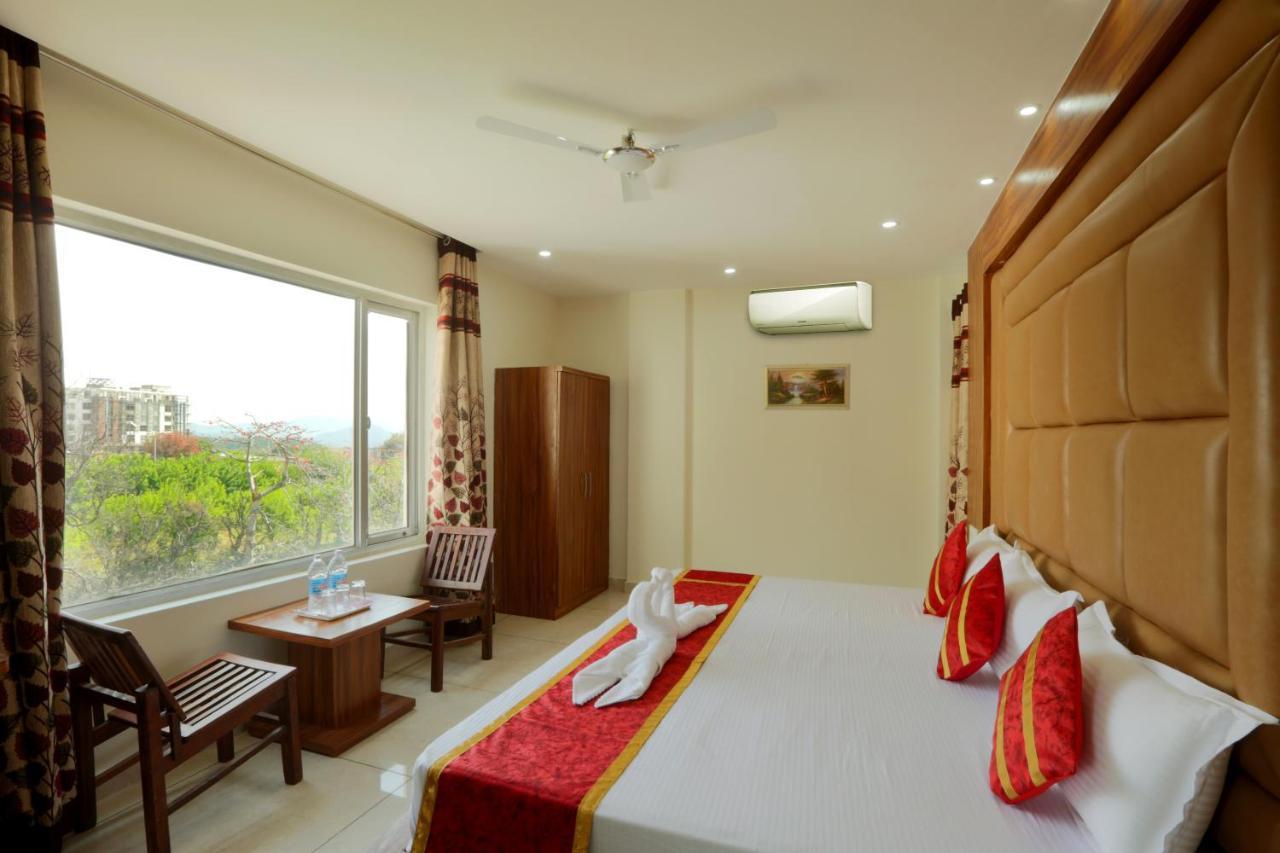 Hotel Katra Grand Εξωτερικό φωτογραφία
